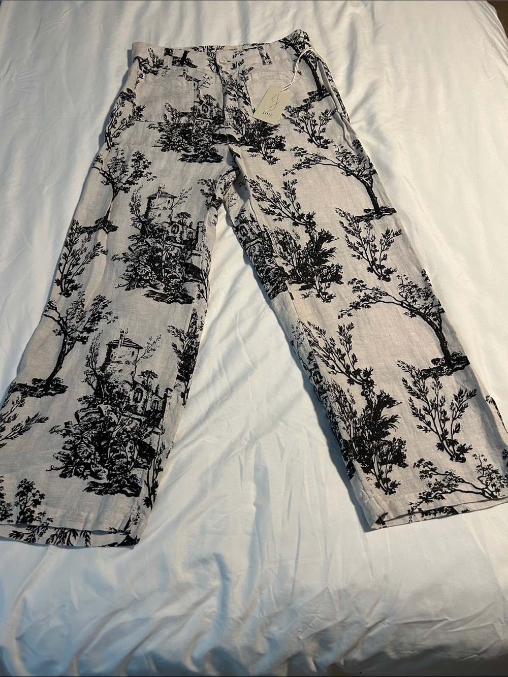 Joie Black Scenic Print Linen-Blend Chinos on White